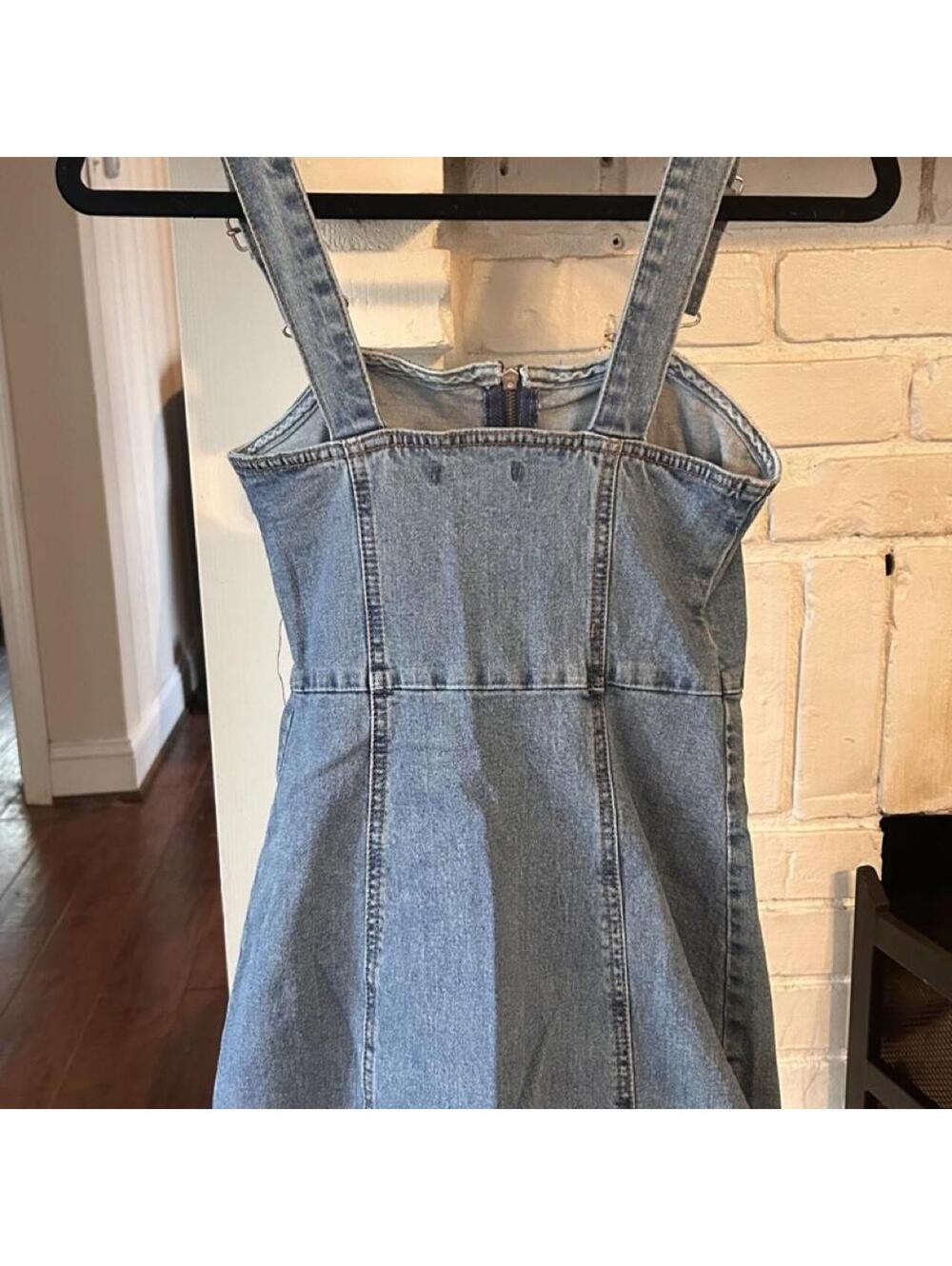 Forever 21 Denim Dress - Picture 2 of 2